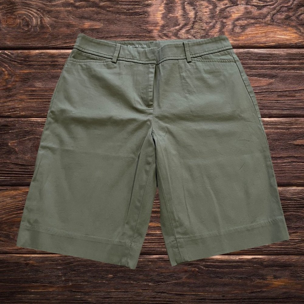 NWOT: Talbots Perfect Short - 9" - s. 4